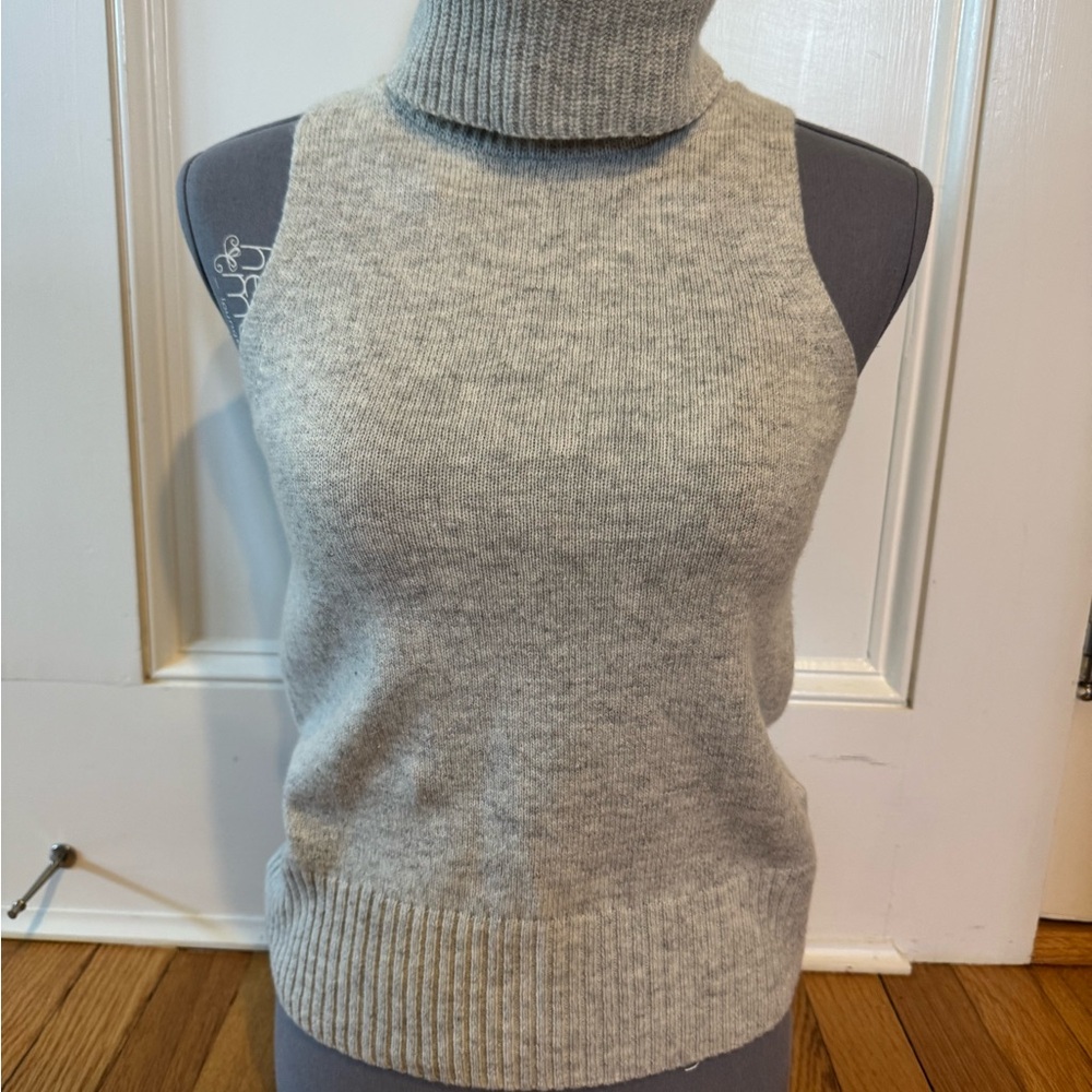 Madewell Light Gray Sleeveless Turtleneck Sweater